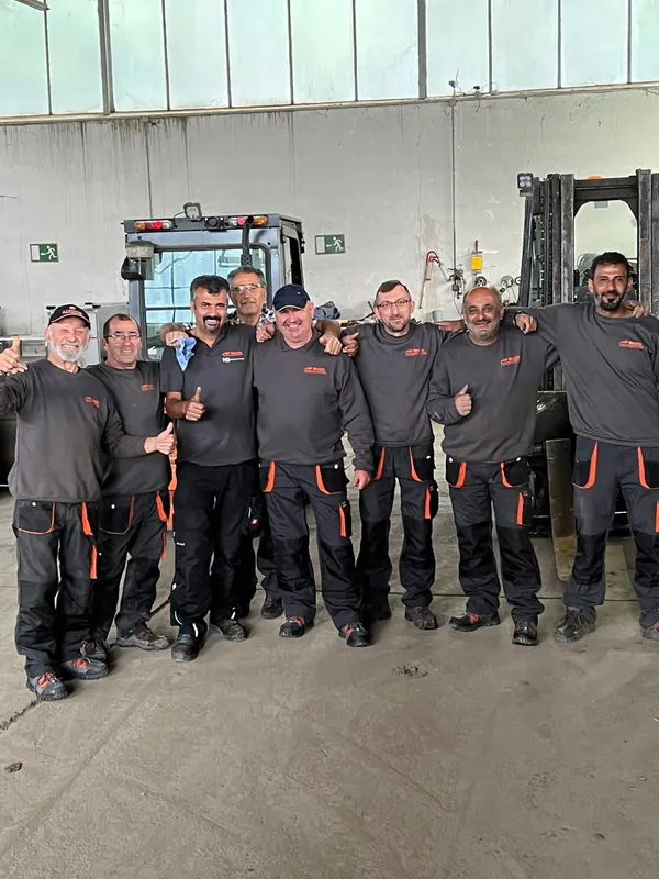 Das Team von HP Metalle in der Halle